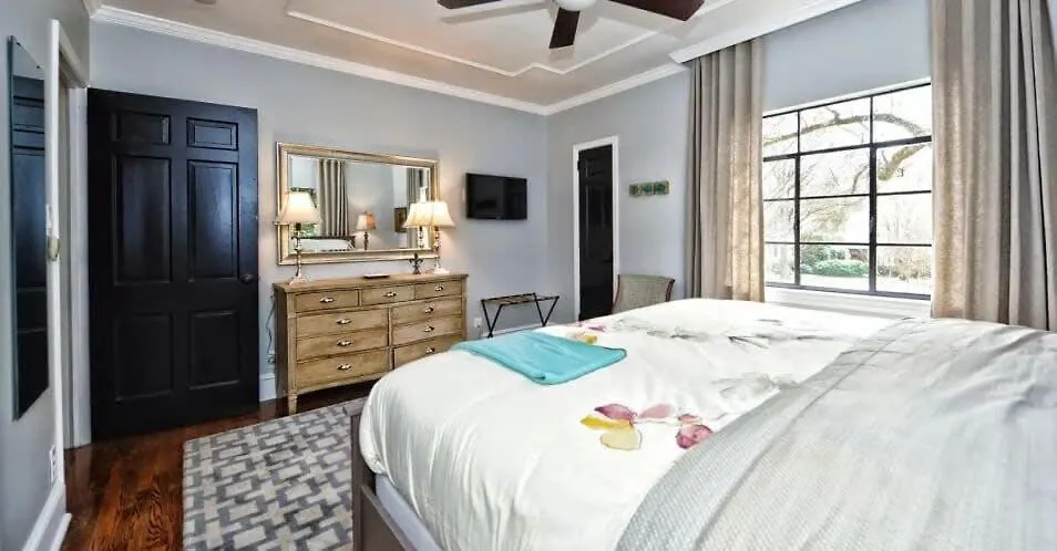 Beautifully Furnished Modern 2Br With Balcony Villa Charlotte 0*,  United States